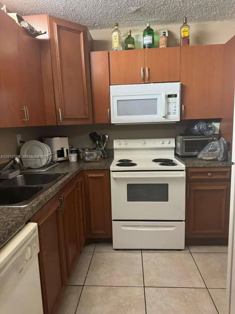 1810 SW 81st Ave # 2106, North Lauderdale FL 33068