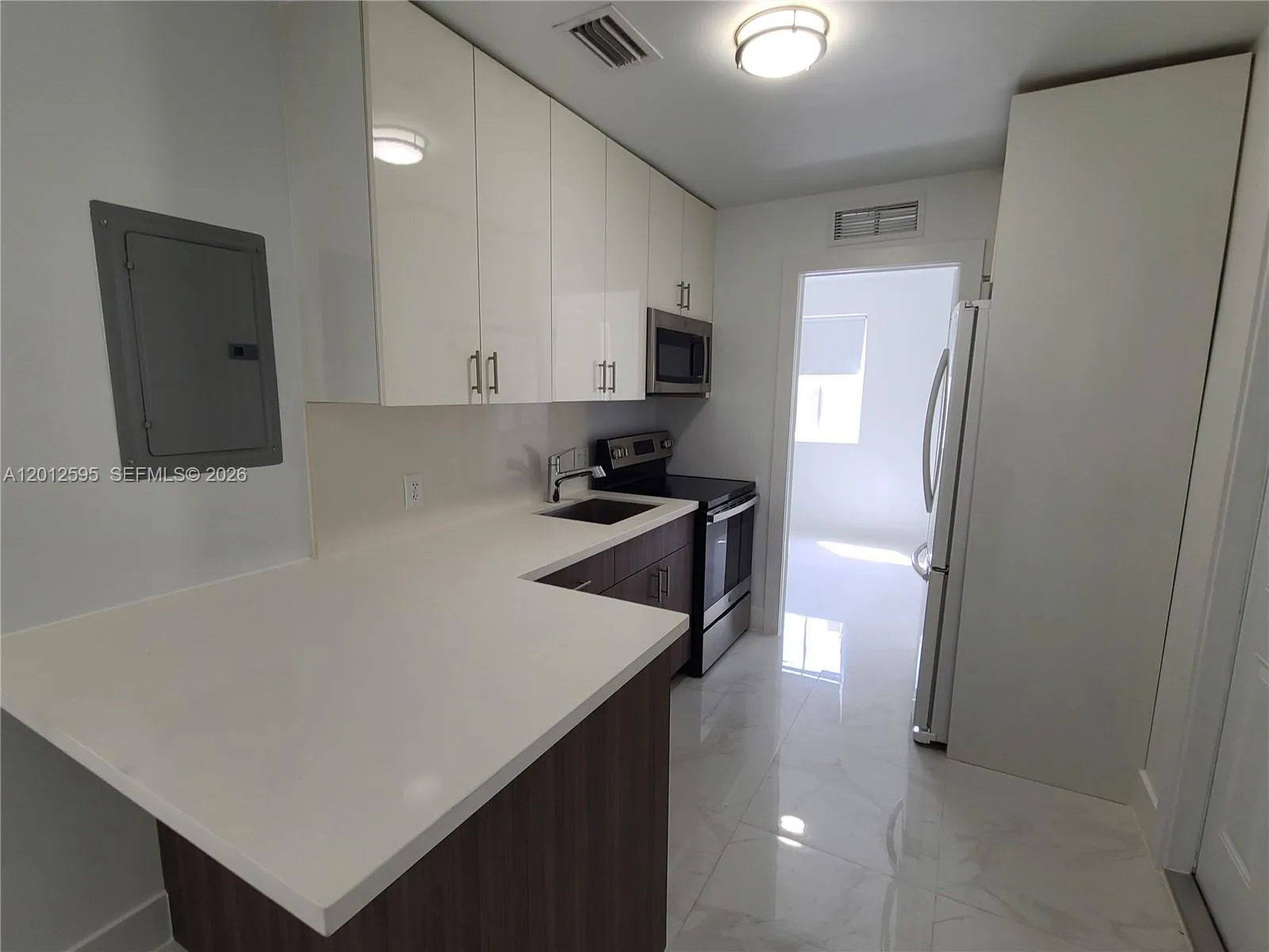1646 NW 1st Pl # 4, Miami FL 33136
