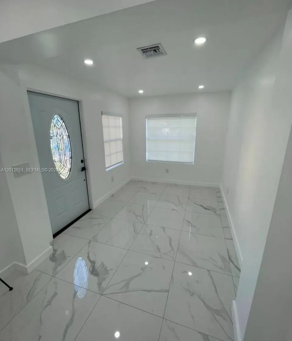 3161 NW 31st St # 3161, Miami FL 33142