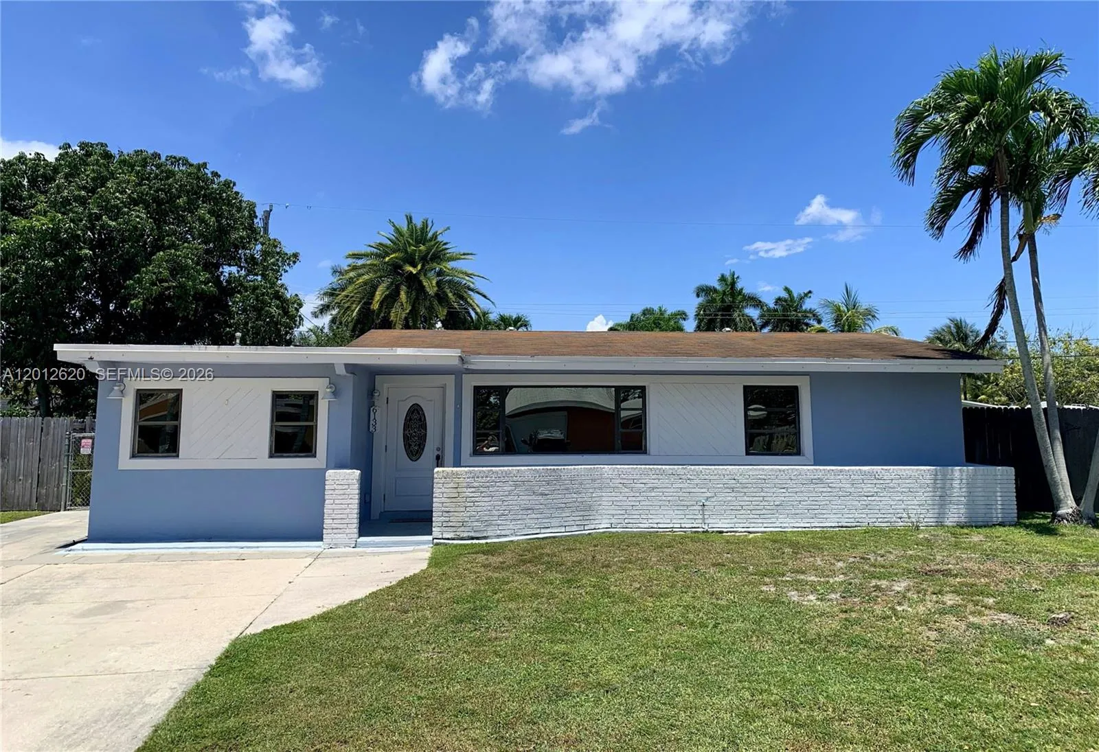 3 bedroom 2 bath for sale at 6133 NW 20th St, Margate FL 33063