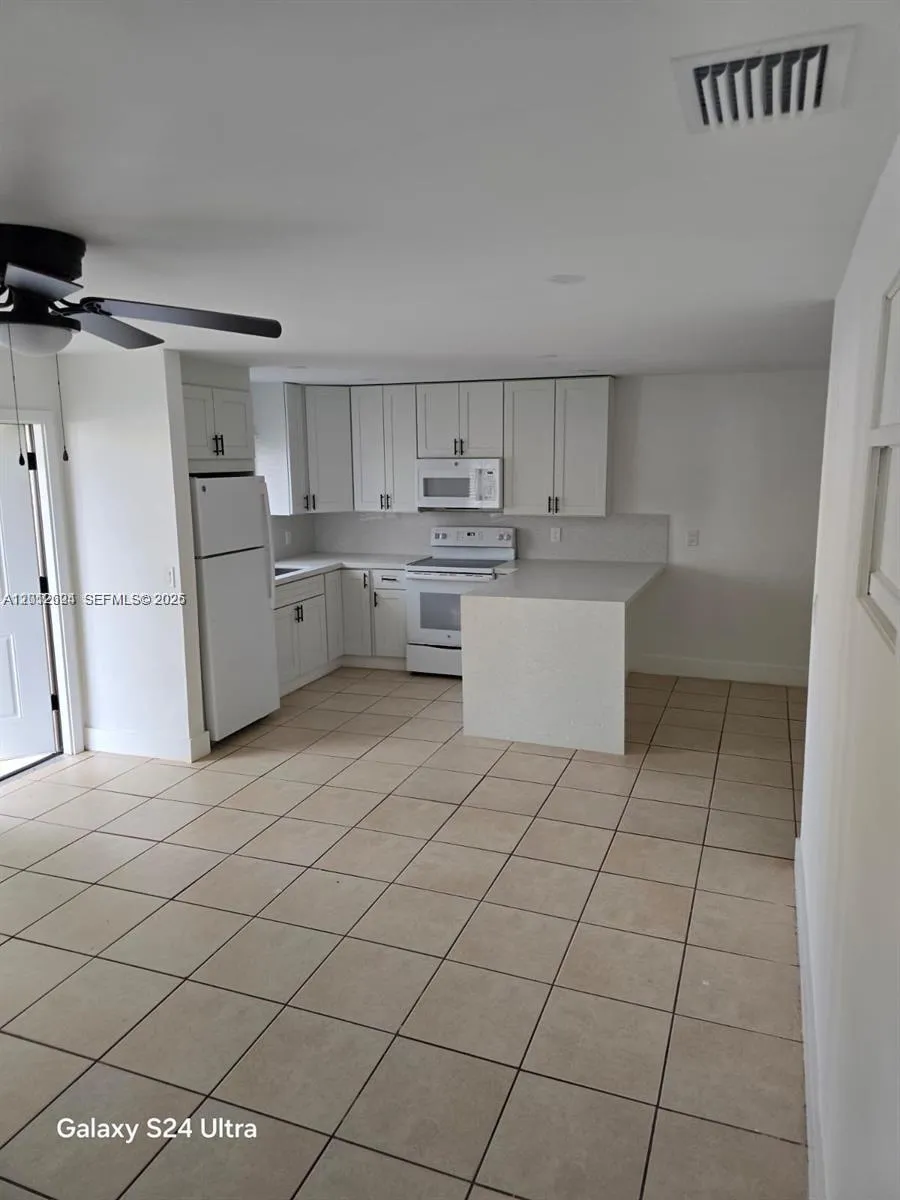28055 SW 143rd Ct, Homestead FL 33033