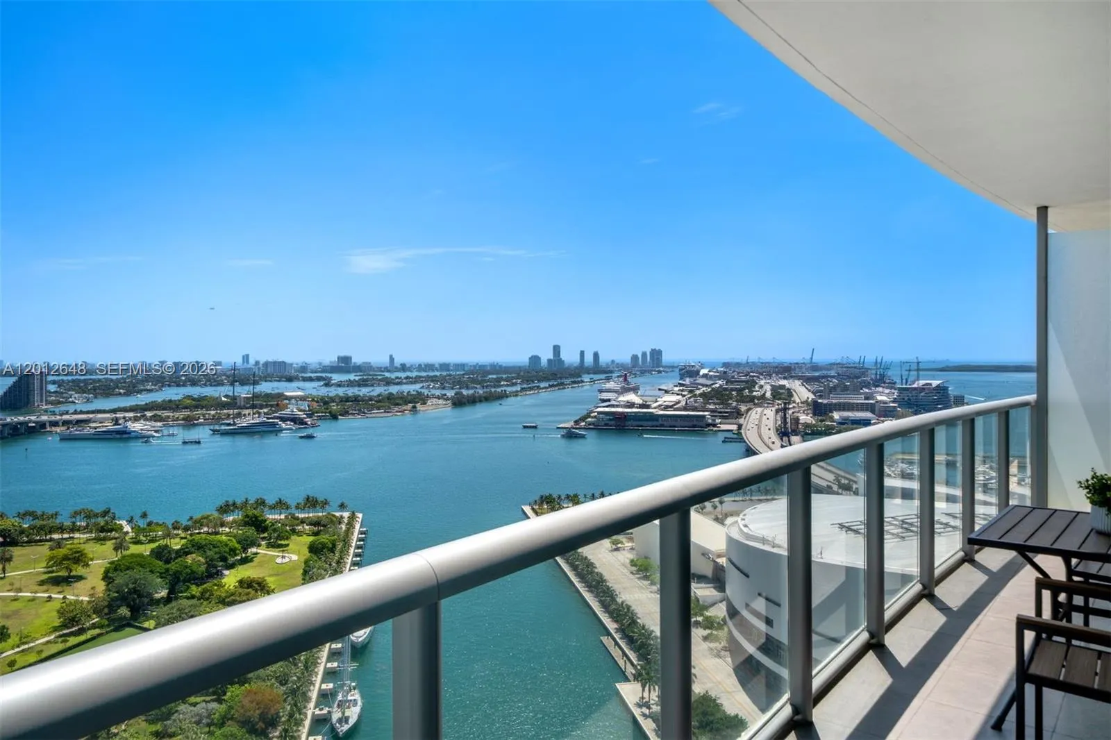 888 Biscayne Blvd # 3111, Miami FL 33132