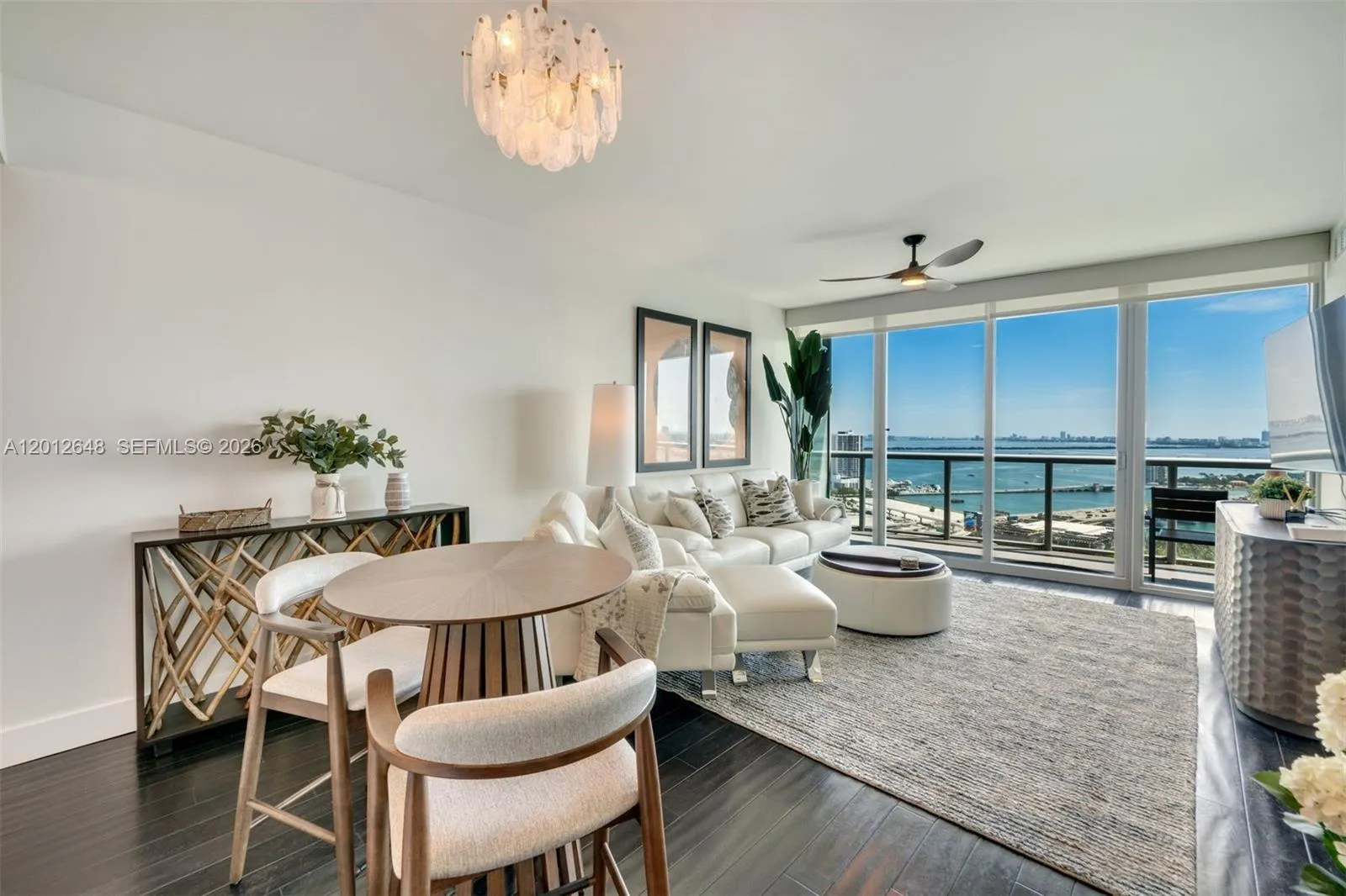 888 Biscayne Blvd # 3111, Miami FL 33132