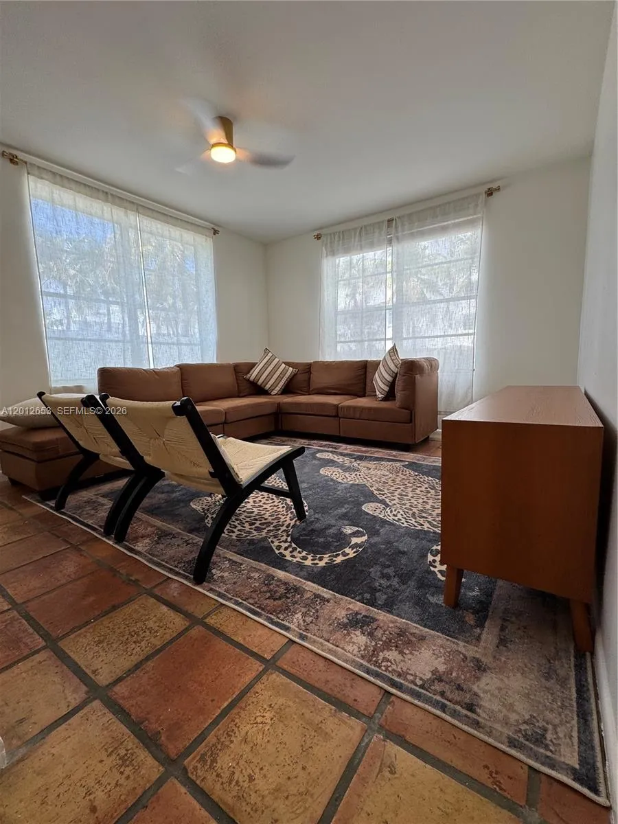 1460 Ocean Dr # 208, Miami Beach FL 33139