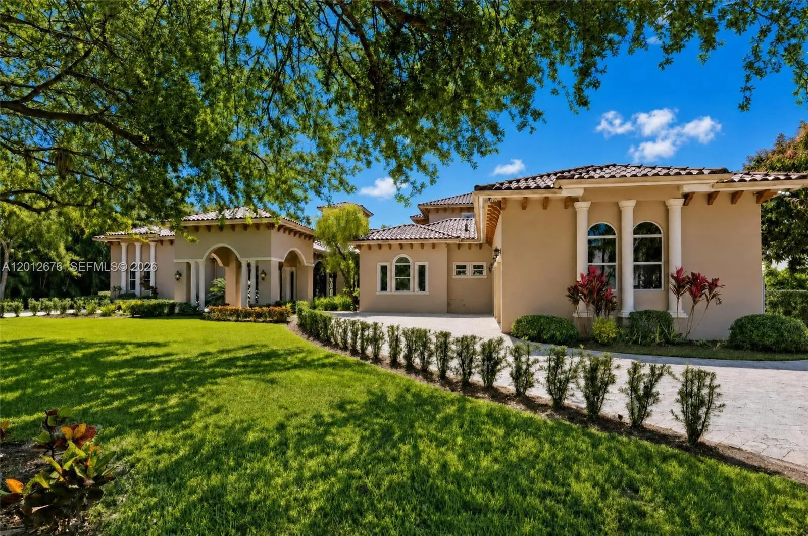 7480 SW 100th St, Pinecrest FL 33156