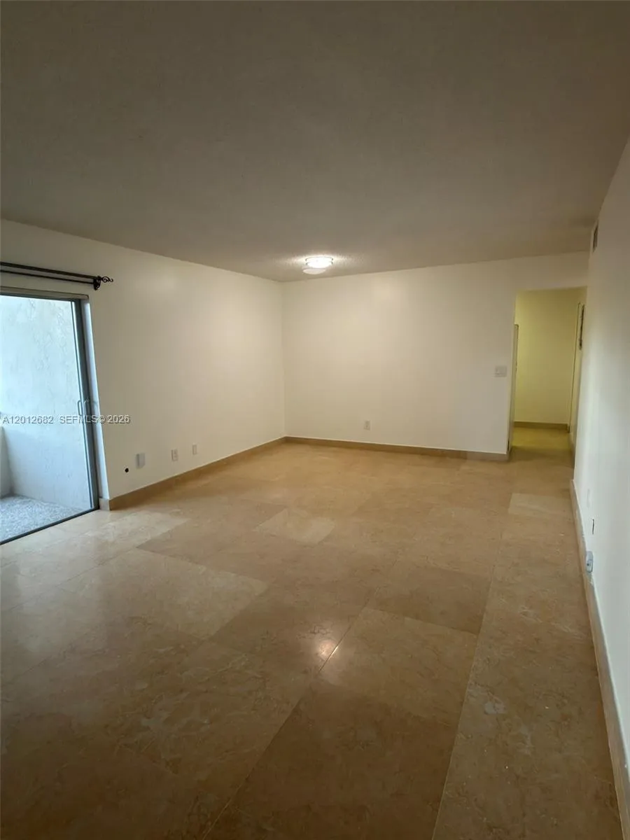 7757 SW 86th St # 213, Miami FL 33143