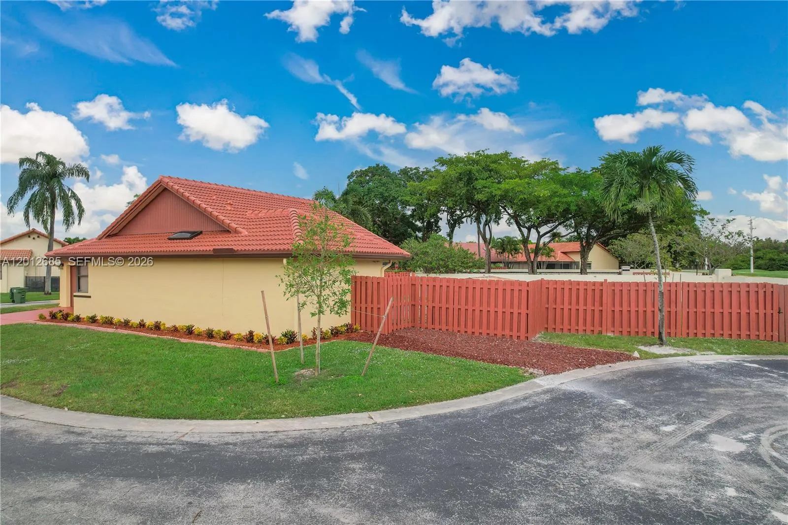 11301 SW 4th ST, Pembroke Pines FL 33025