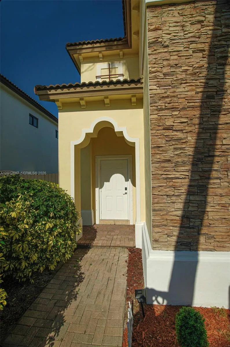 1751 SW 154th Path, Miami FL 33185