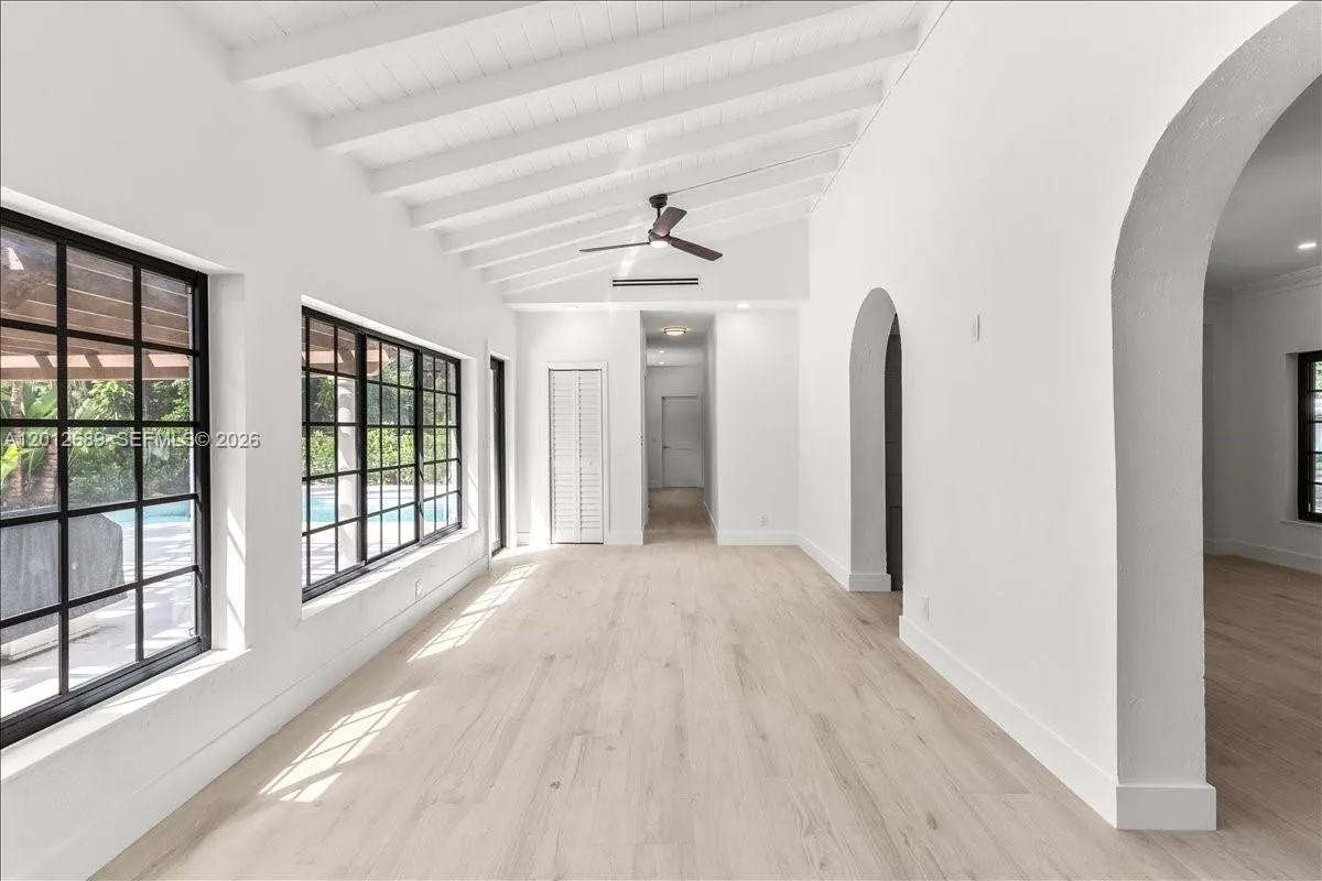 1426 Robbia Ave, Coral Gables FL 33146