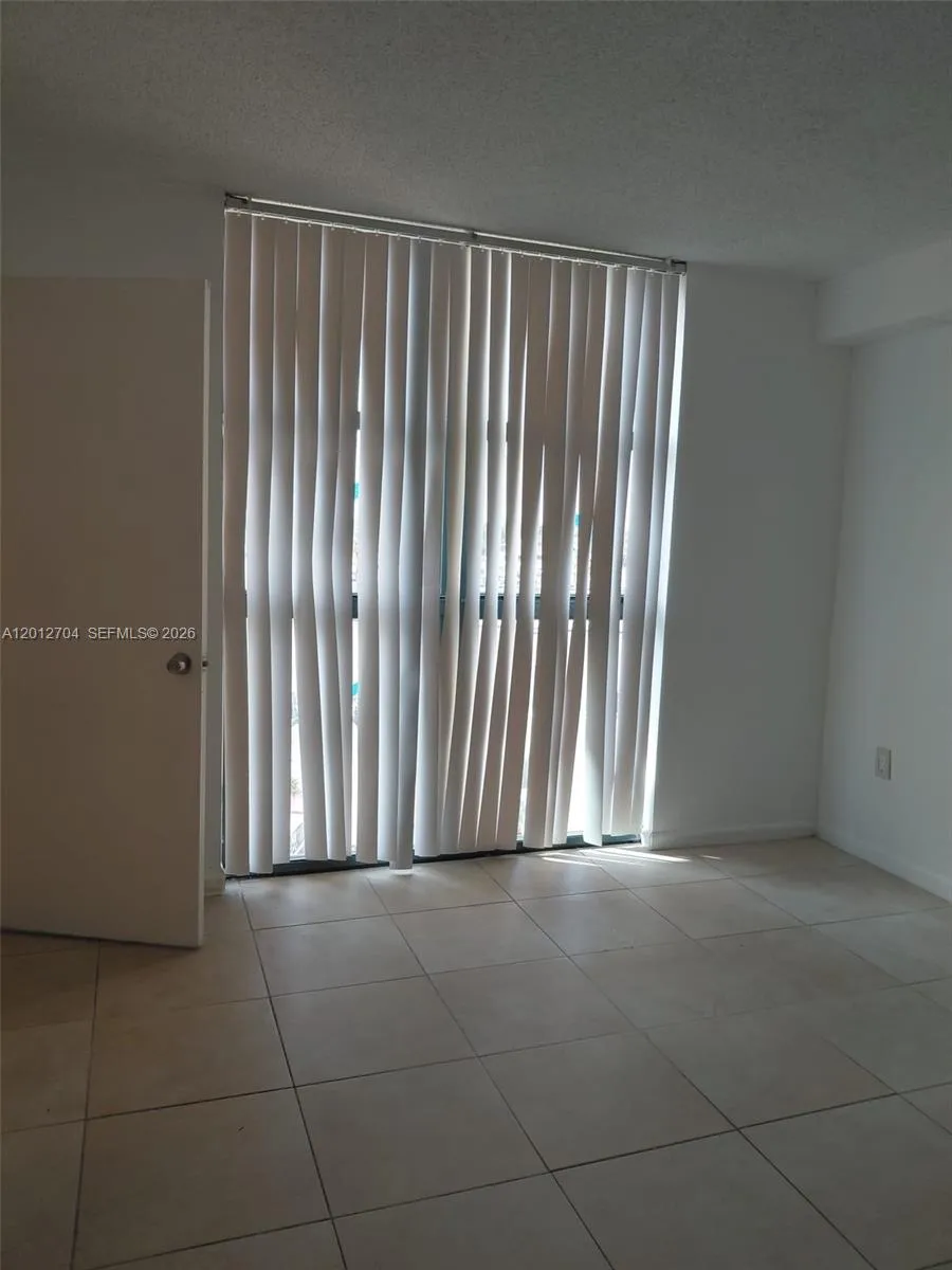 11790 SW 18th St # 3, Miami FL 33175