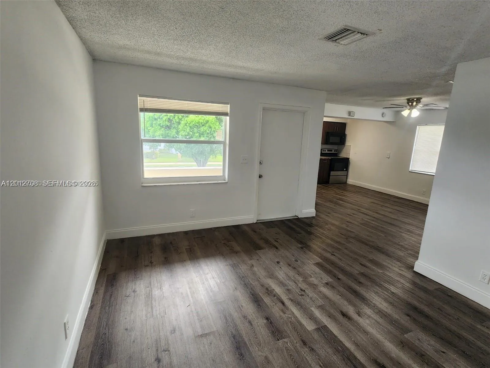 4117 Woodside Dr # 4, Coral Springs FL 33065