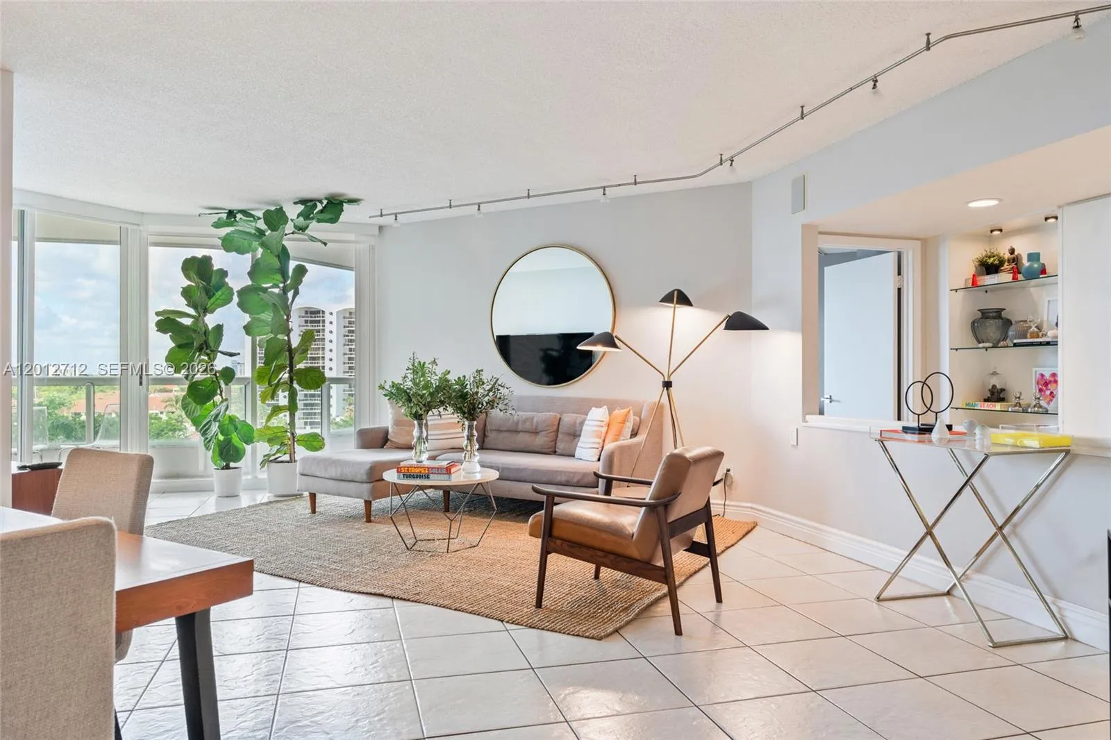 21205 YACHT CLUB DR # 805, Aventura FL 33180