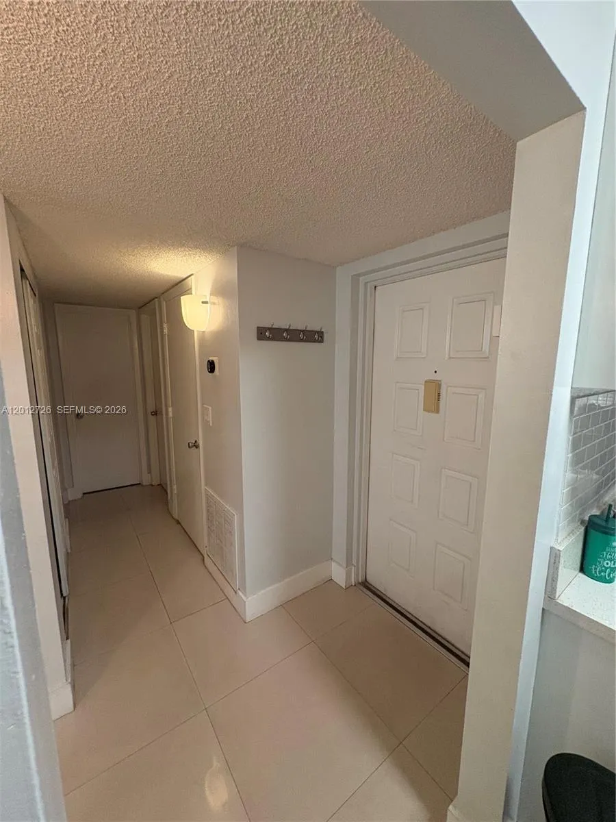 9531 Seagrape Dr # 106, Davie FL 33324