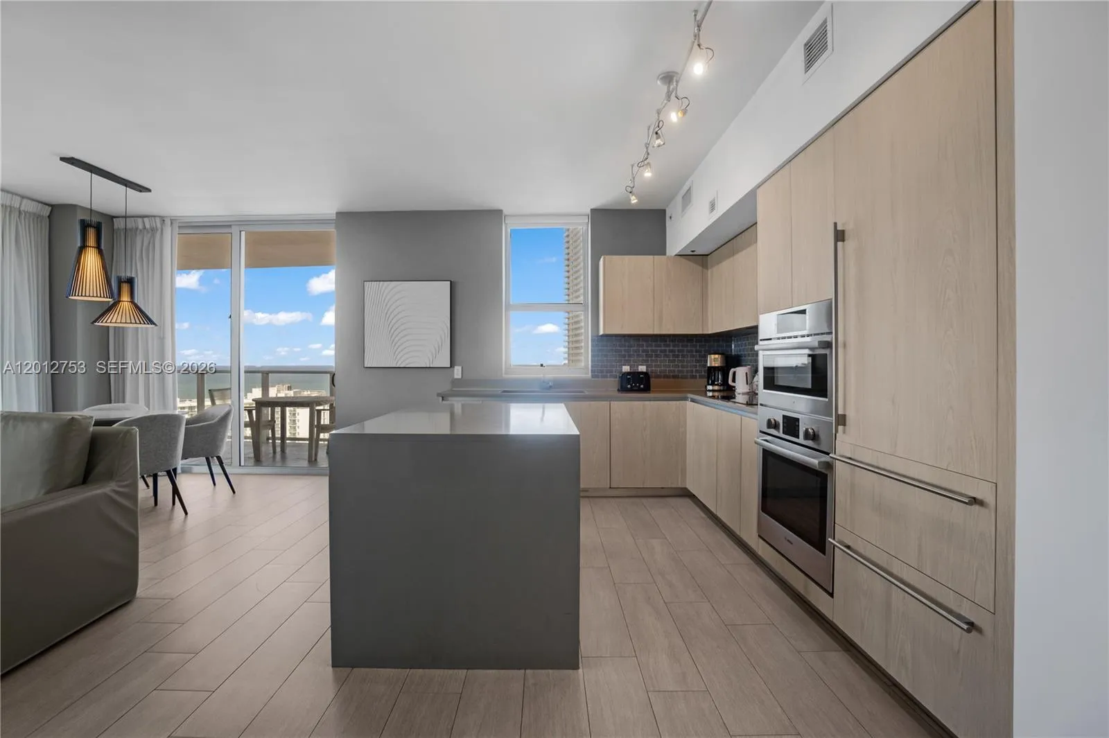 4010 S Ocean Dr # R1801, Hollywood FL 33019