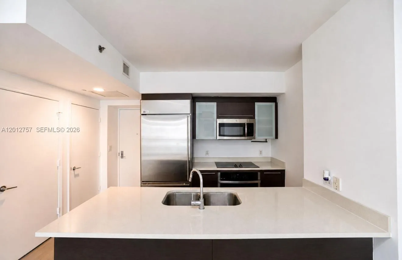 500 Brickell Ave # 2904, Miami FL 33131