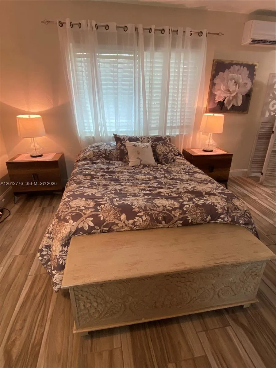 326 Roosevelt St 1-5 # 1, Hollywood FL 33019