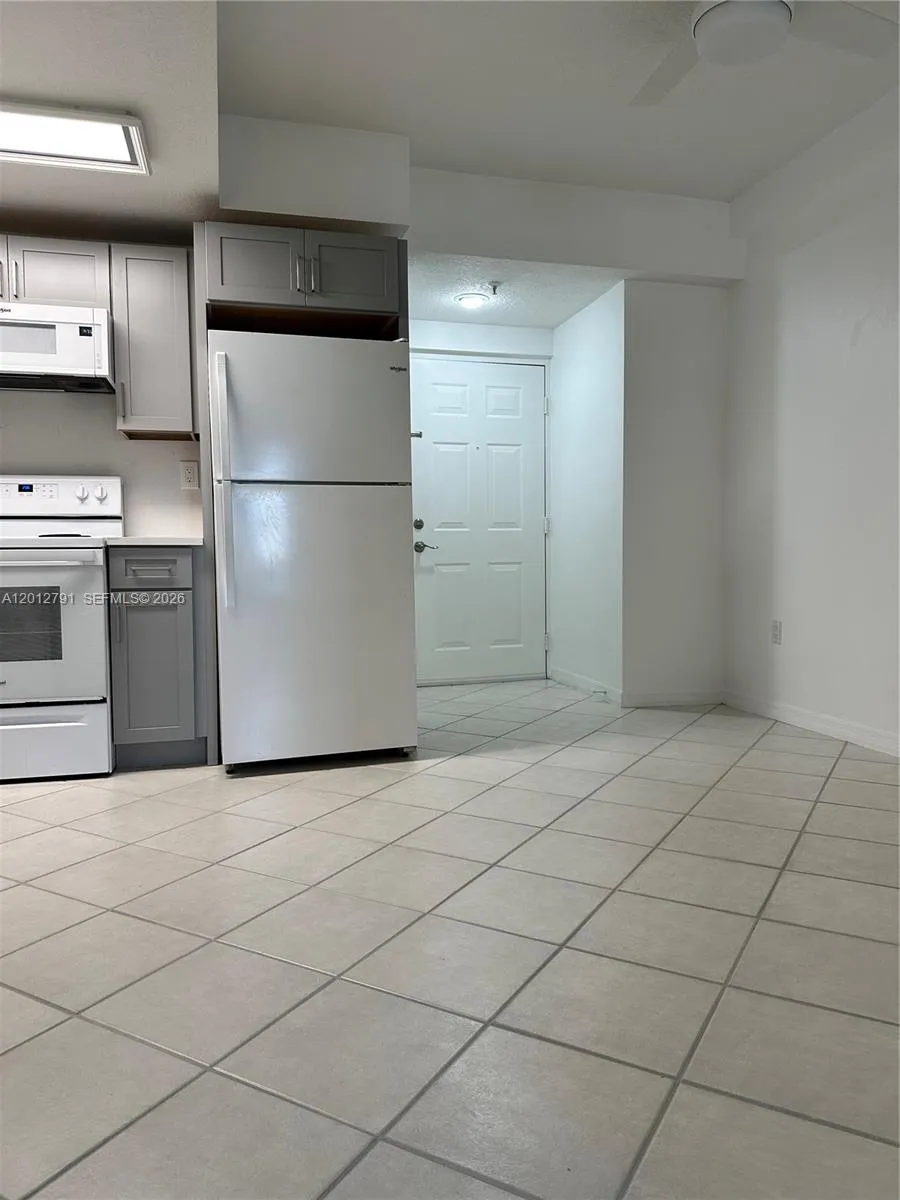 3051 SW 27th Ave # 205, Miami FL 33133