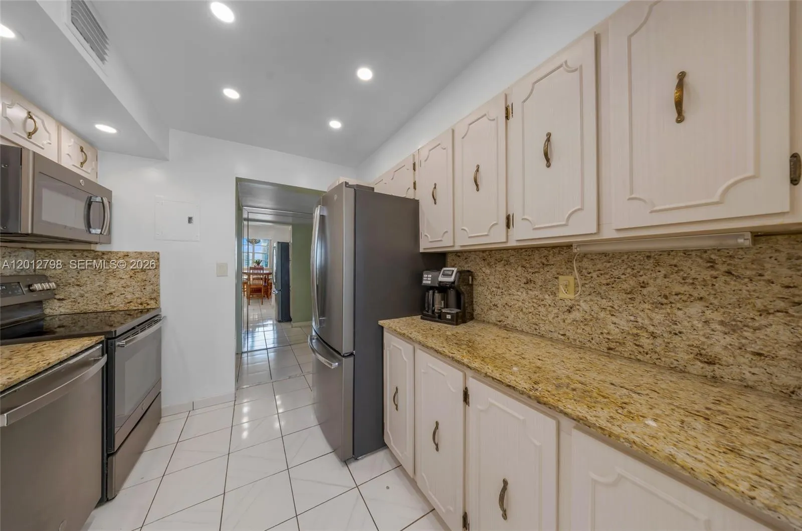 3113 S Ocean Dr # 506, Hallandale Beach FL 33009