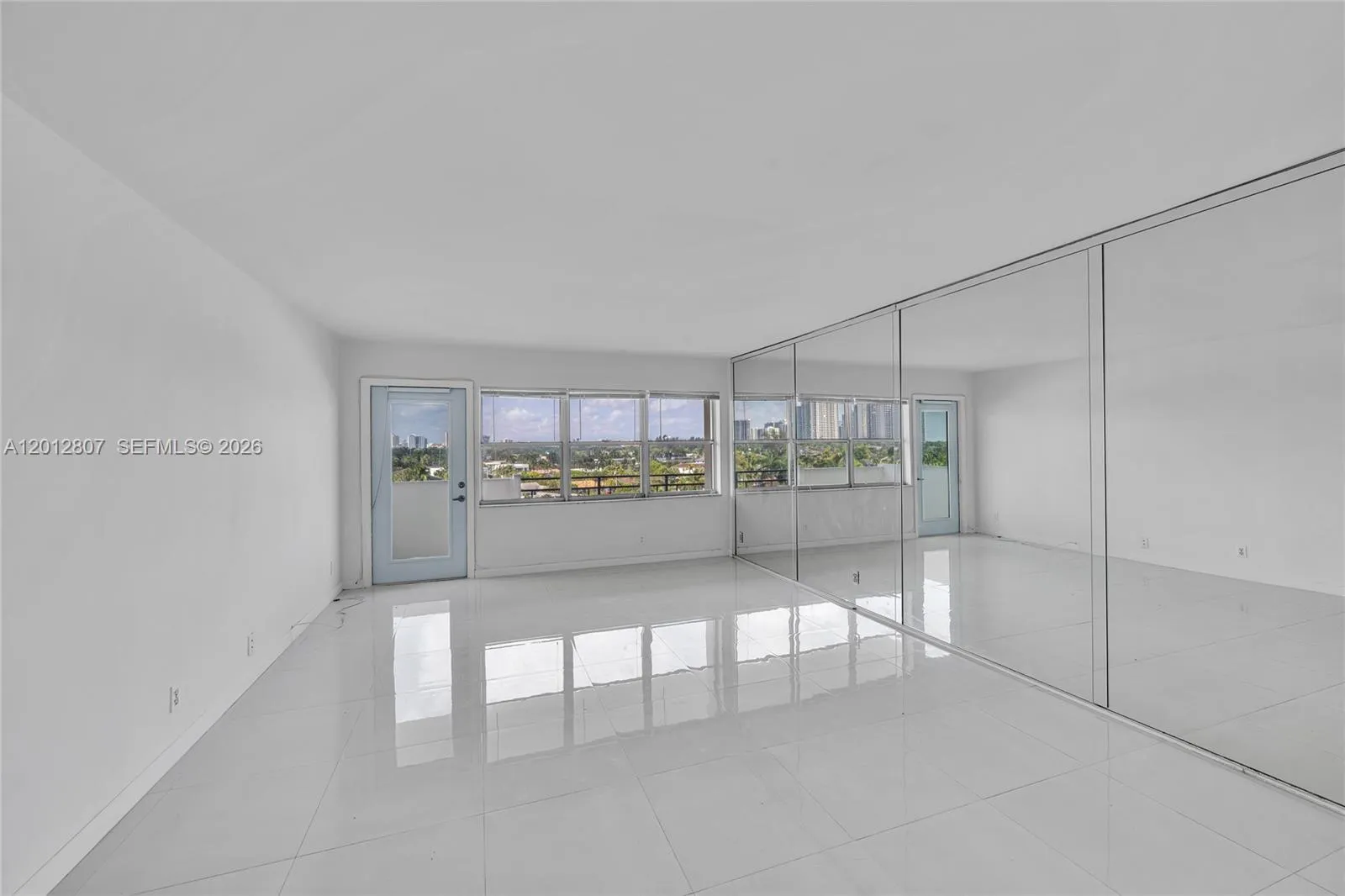 401 Golden Isles Dr # 712, Hallandale Beach FL 33009