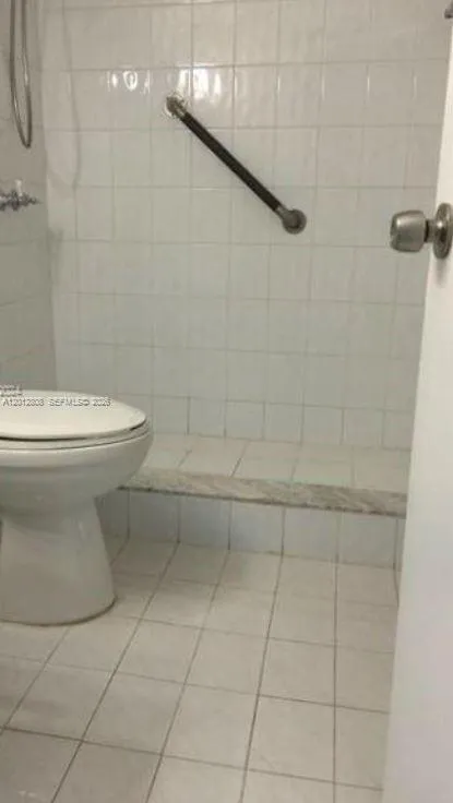 4805 NW 7th # 15, Miami FL 33126