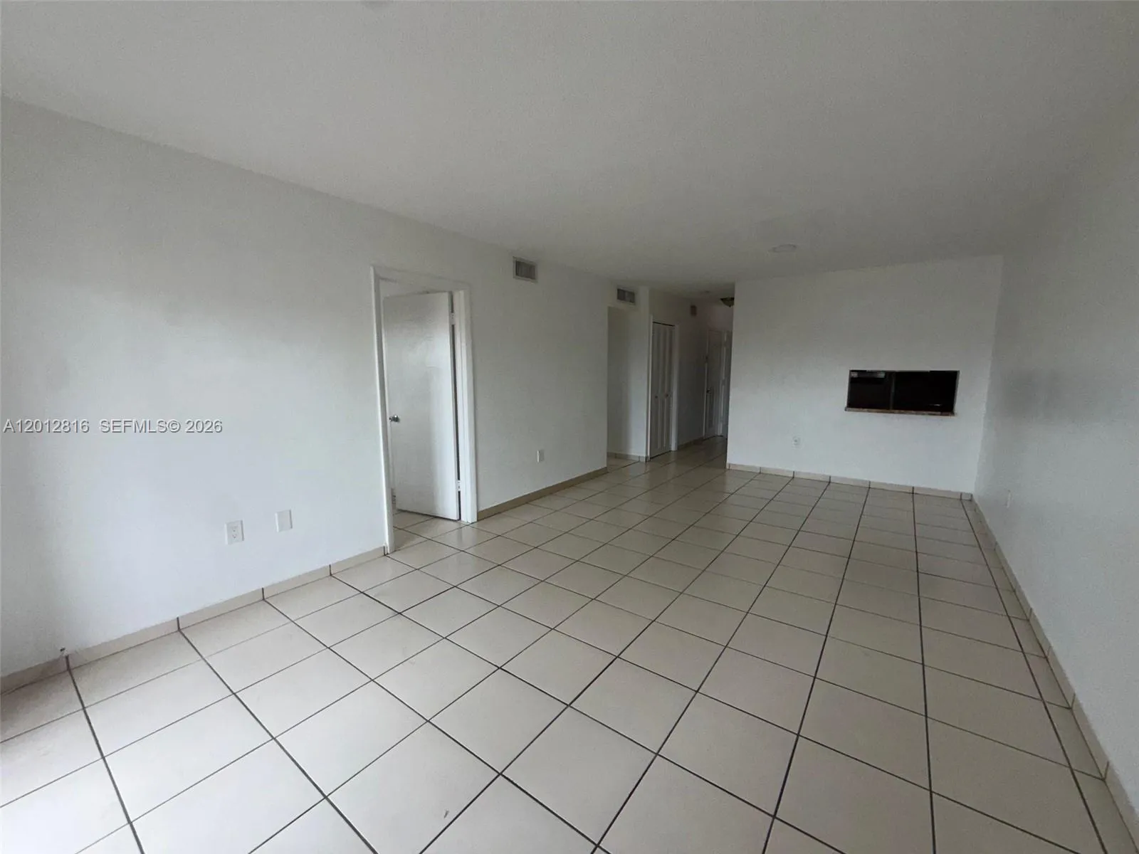120 Royal Palm Rd # 301, Hialeah Gardens FL 33016