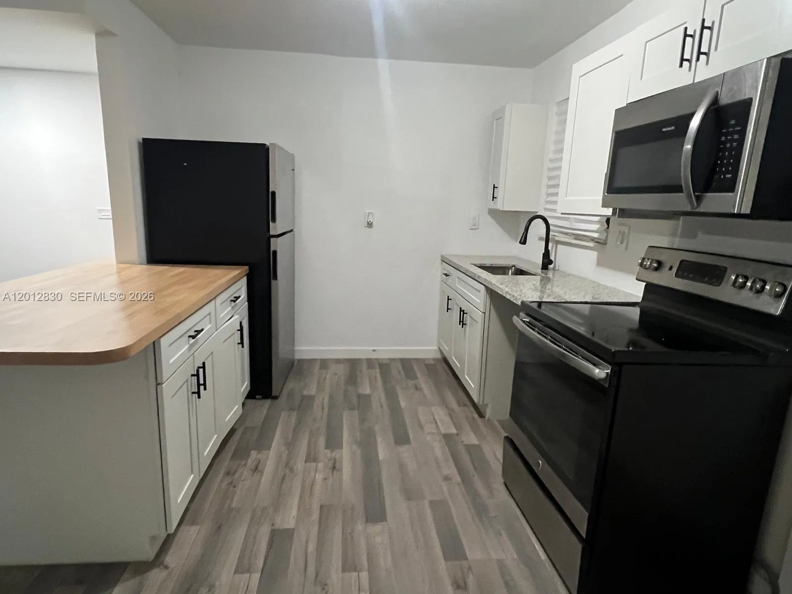 1560 NE 151st St # 102, Miami FL 33162