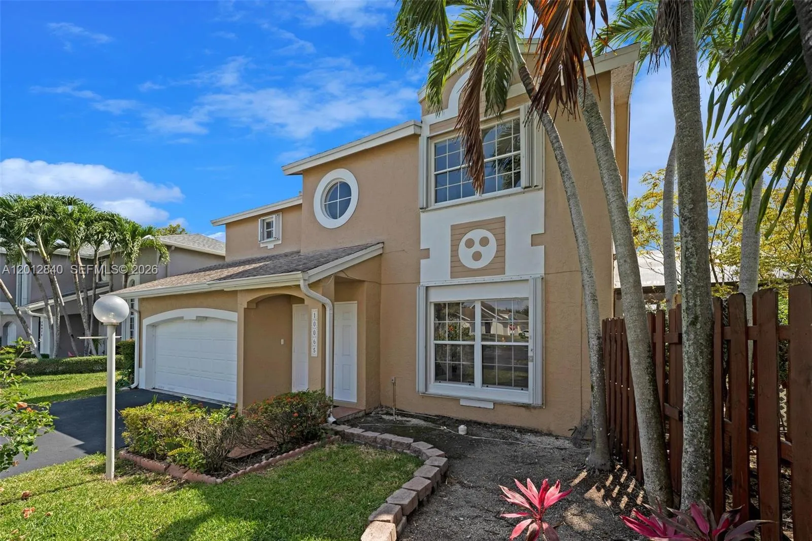 10065 NW 54th Ter, Doral FL 33178