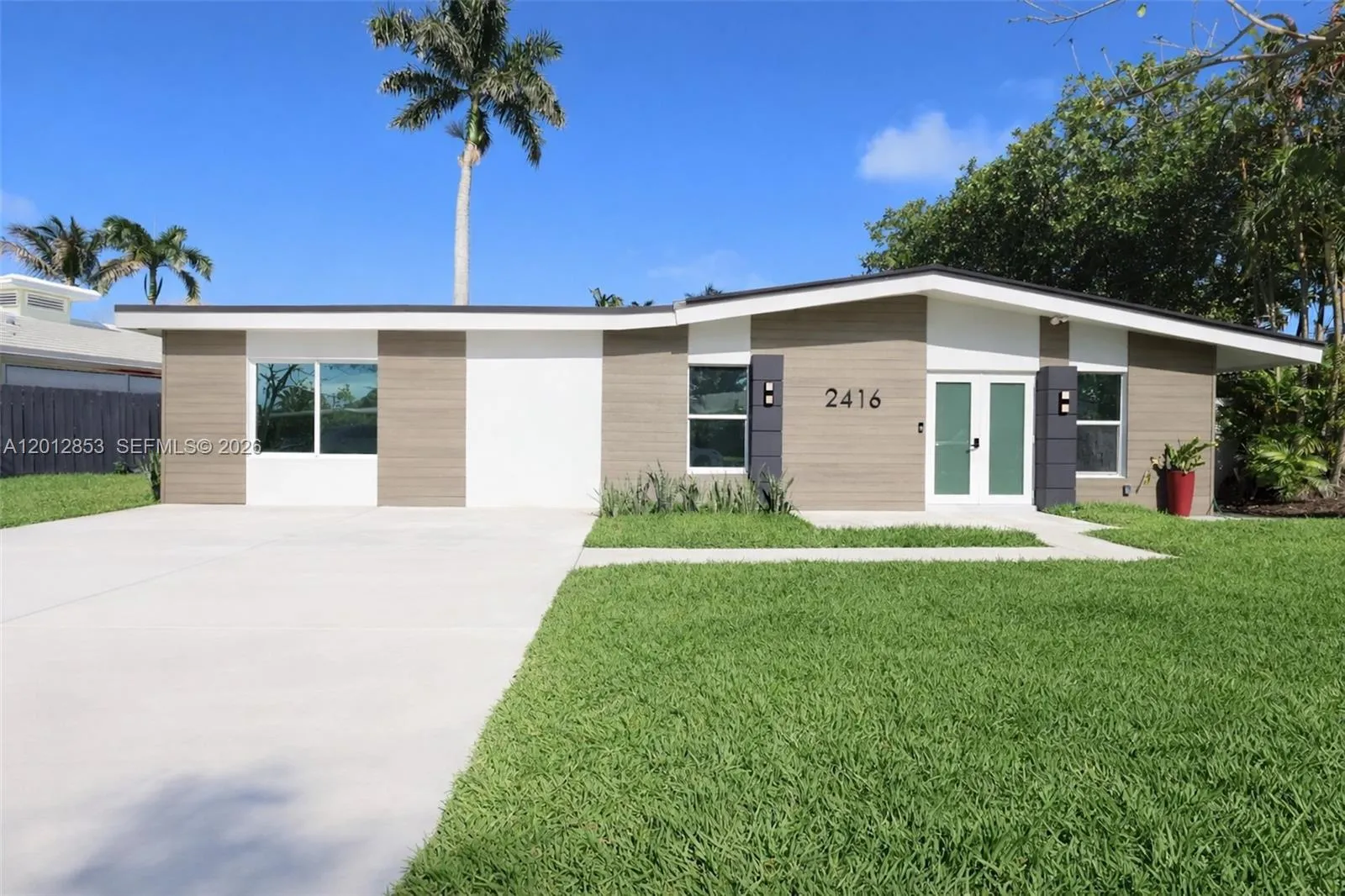 2416 NE 19th Ter, Wilton Manors FL 33305