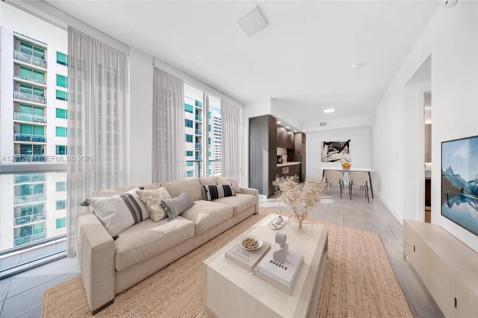 227 NE 2nd St # 1909, Miami FL 33132