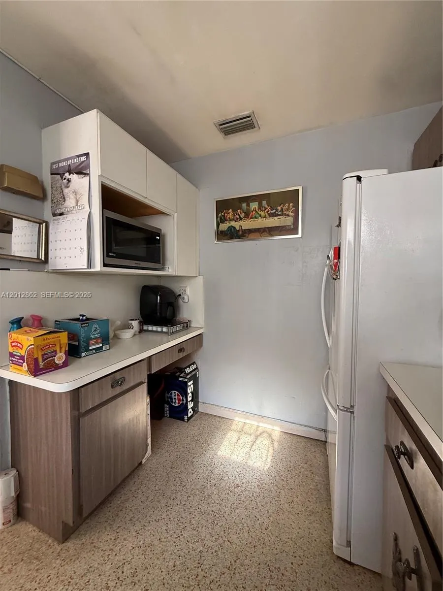 399 W 12th St, Hialeah FL 33010