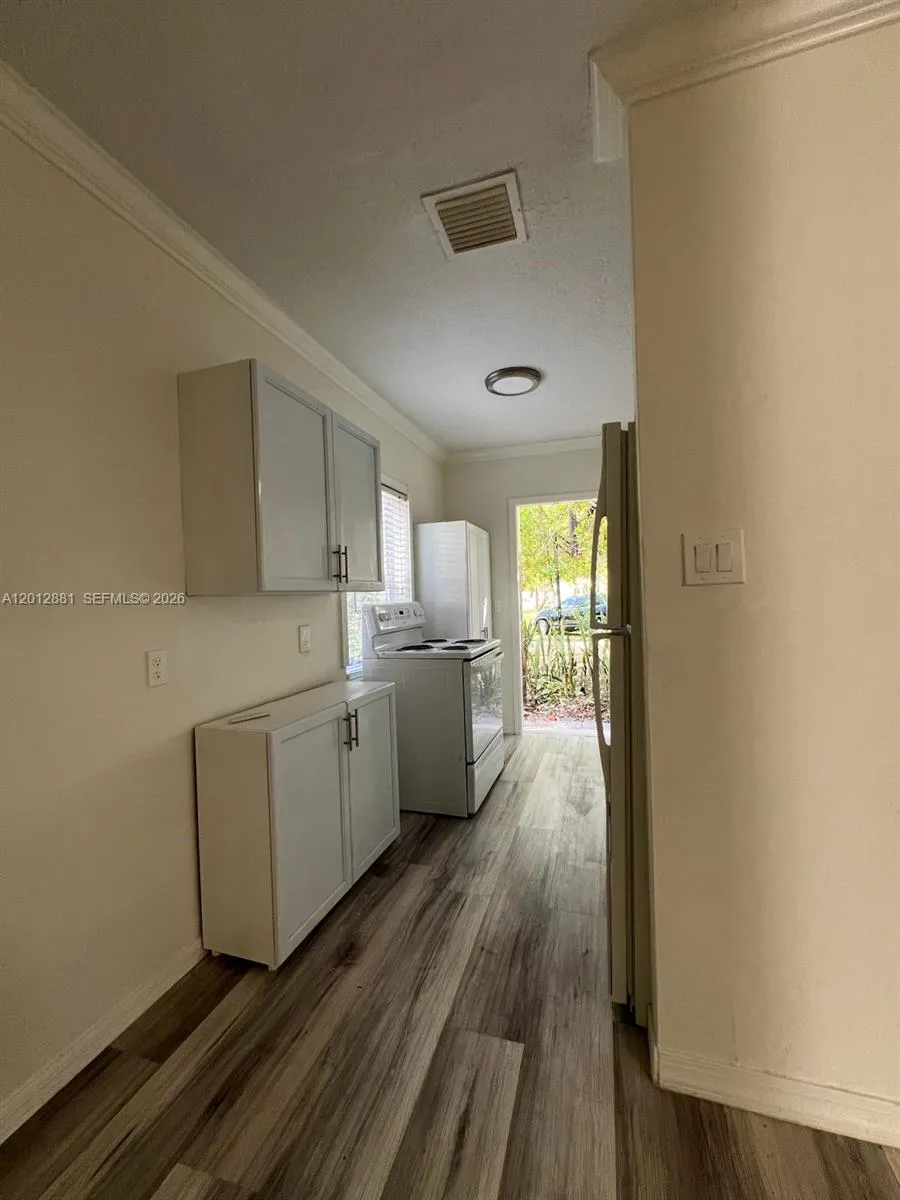 915 N 19th Ave, Hollywood FL 33020