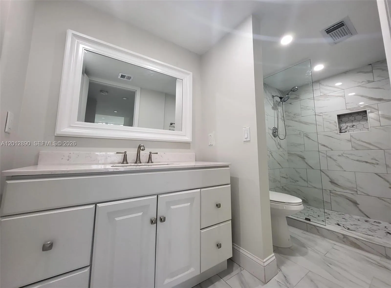 903 Cypress Ter # 205, Pompano Beach FL 33069