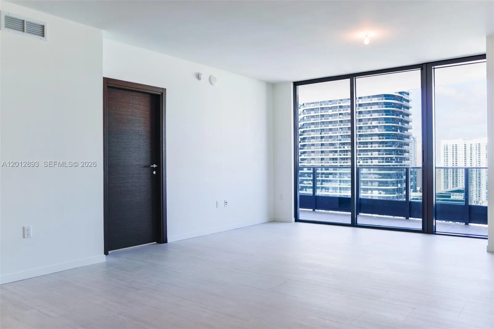 1000 Brickell Plz # 3014, Miami FL 33131
