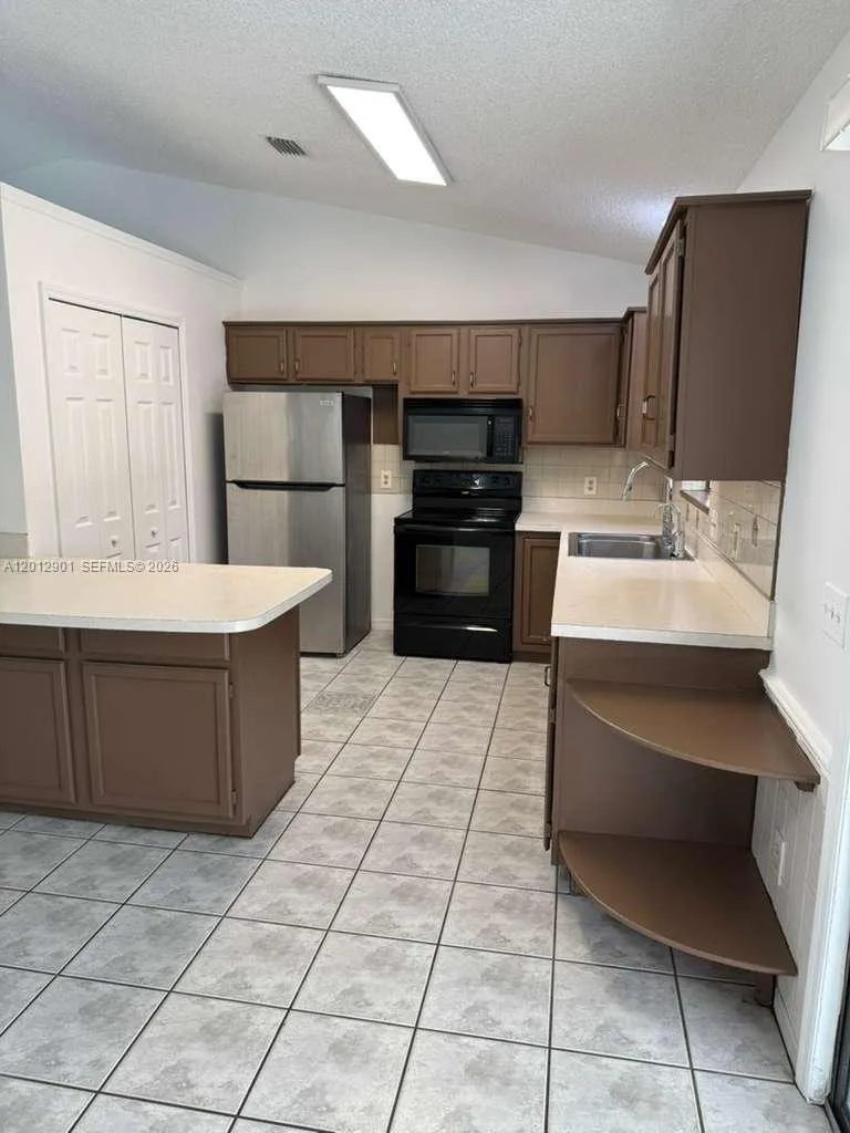 7403 Winter Garden Pkwy, Fort Pierce FL 34951