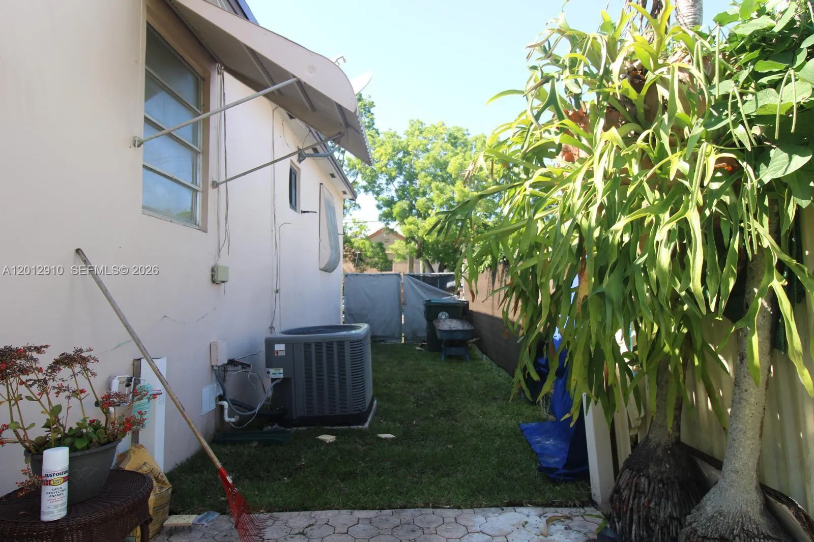 5860 SW 9th St # A, West Miami FL 33144