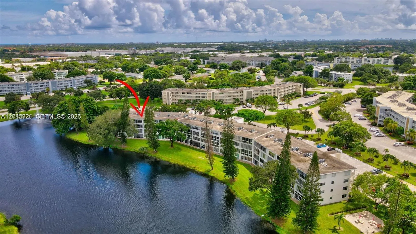 1 bedroom 1 bath for sale at 3023 Cambridge B # 3023, Deerfield Beach FL 33442