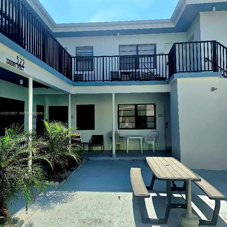 322 Harding St # B101, Hollywood FL 33019