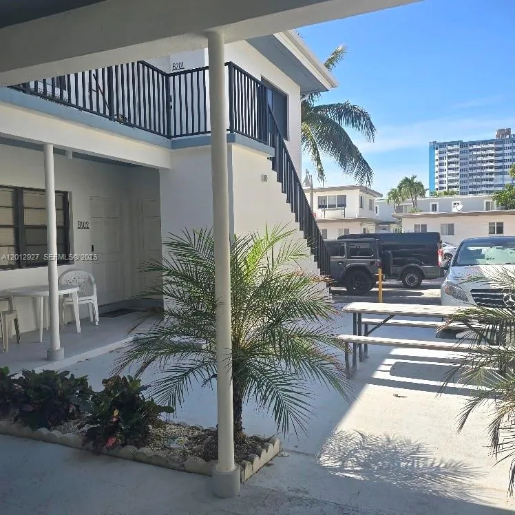 322 Harding St # B101, Hollywood FL 33019