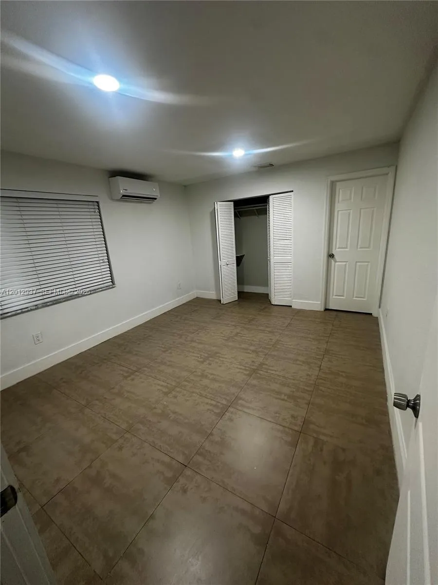 18560 SW 128th Ave # B, Miami FL 33177