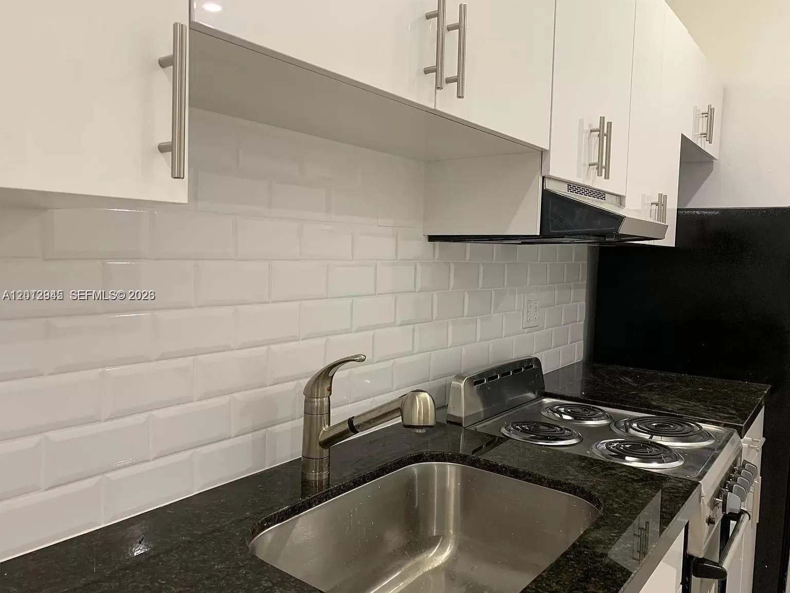 319 W 28th St # 9, Miami Beach FL 33140