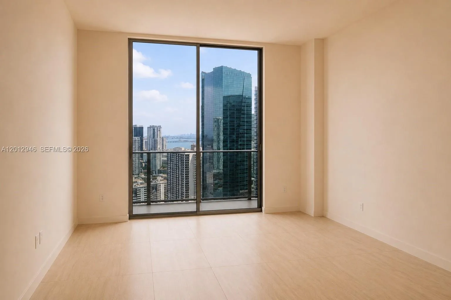 77 SE 5 ST, Miami FL 33131