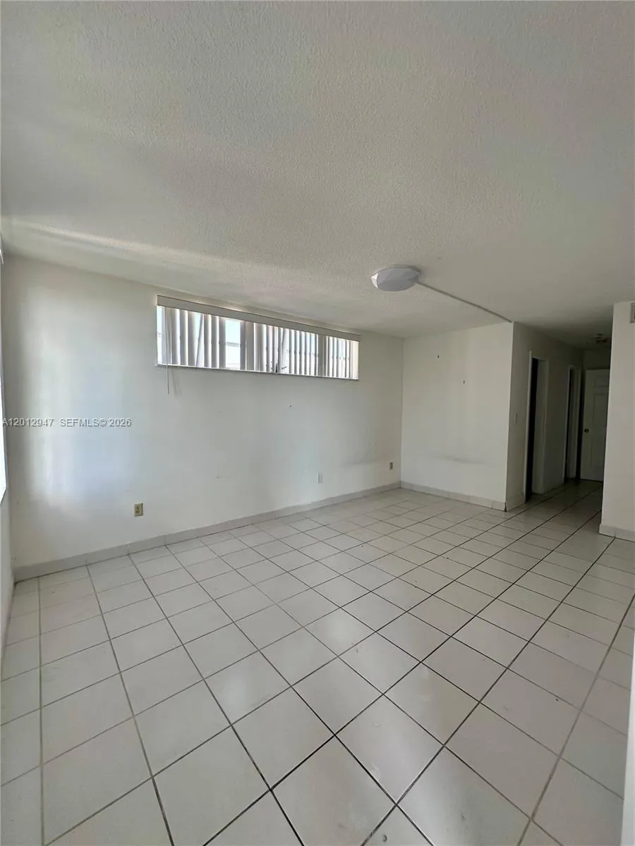 1501 NE 191st St # C412, Miami FL 33179