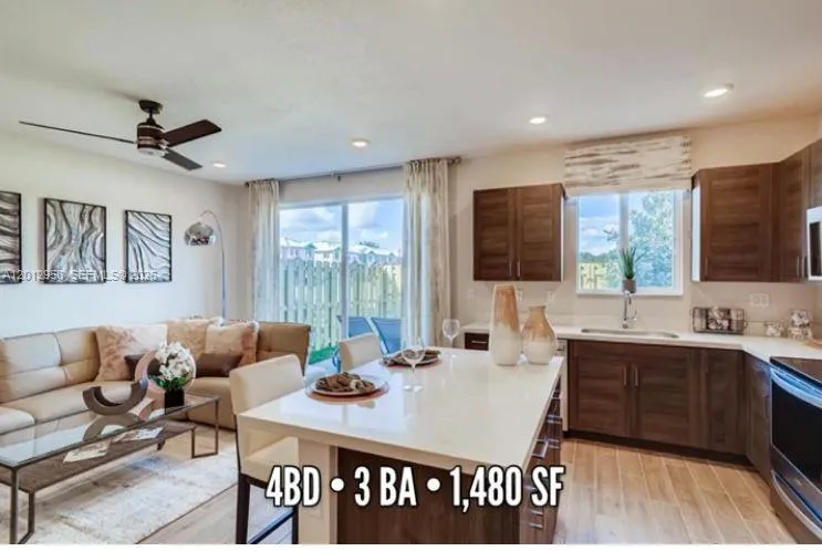 2341 SE 11th St, Homestead FL 33035