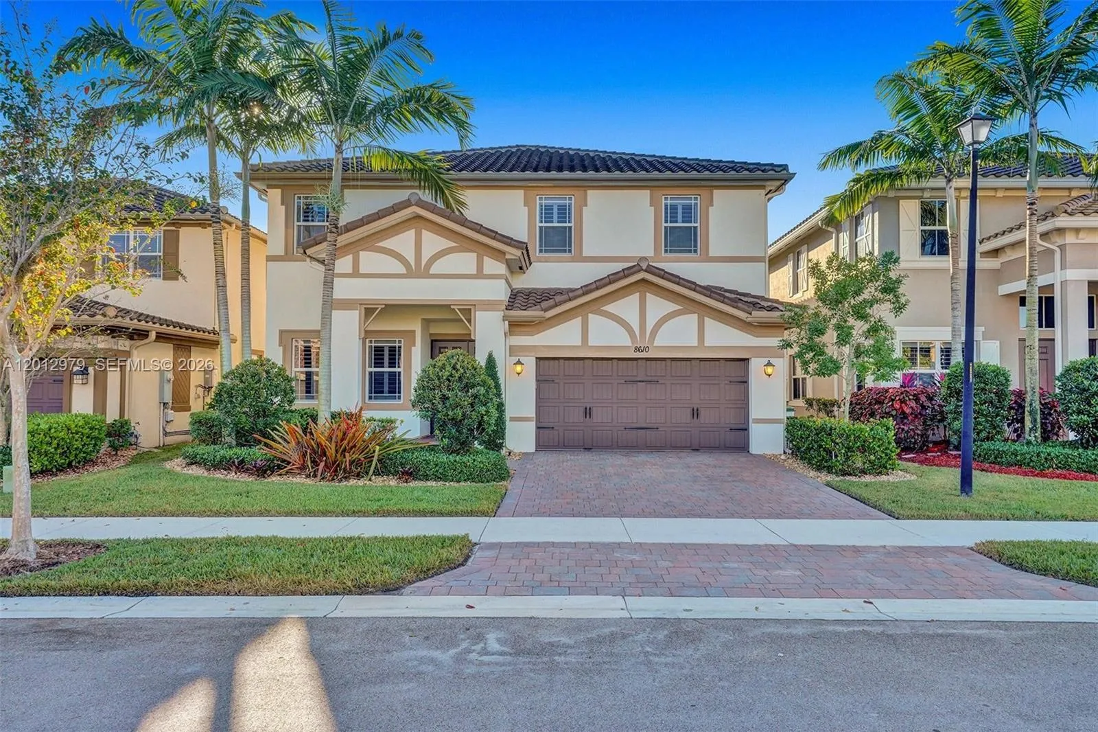 8610 Lakeside Bnd, Parkland FL 33076