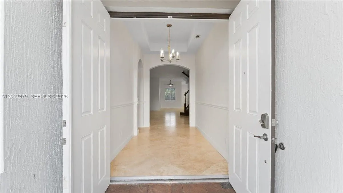 8610 Lakeside Bnd, Parkland FL 33076