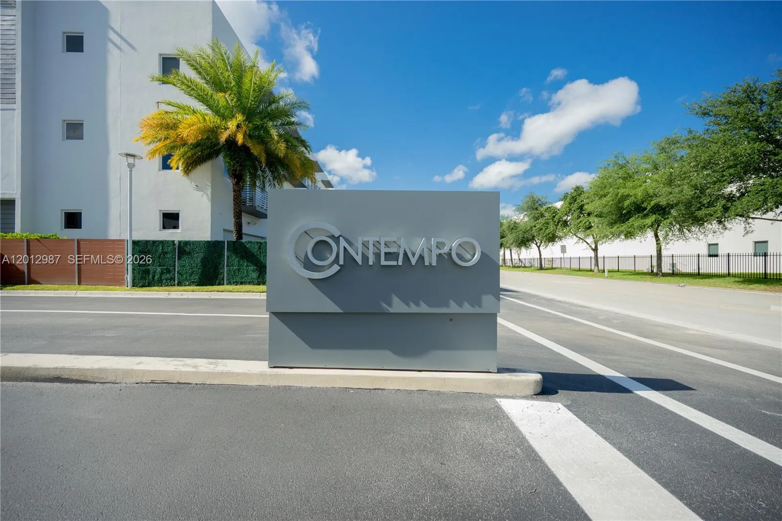 9165 NW 33rd St, Doral FL 33172