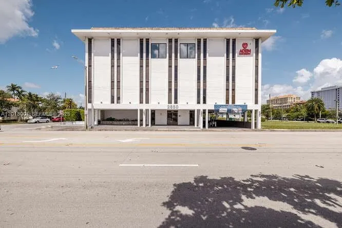 2850 S Douglas Rd, Coral Gables FL 33134