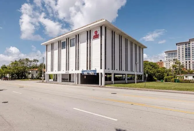 2850 S Douglas Rd, Coral Gables FL 33134