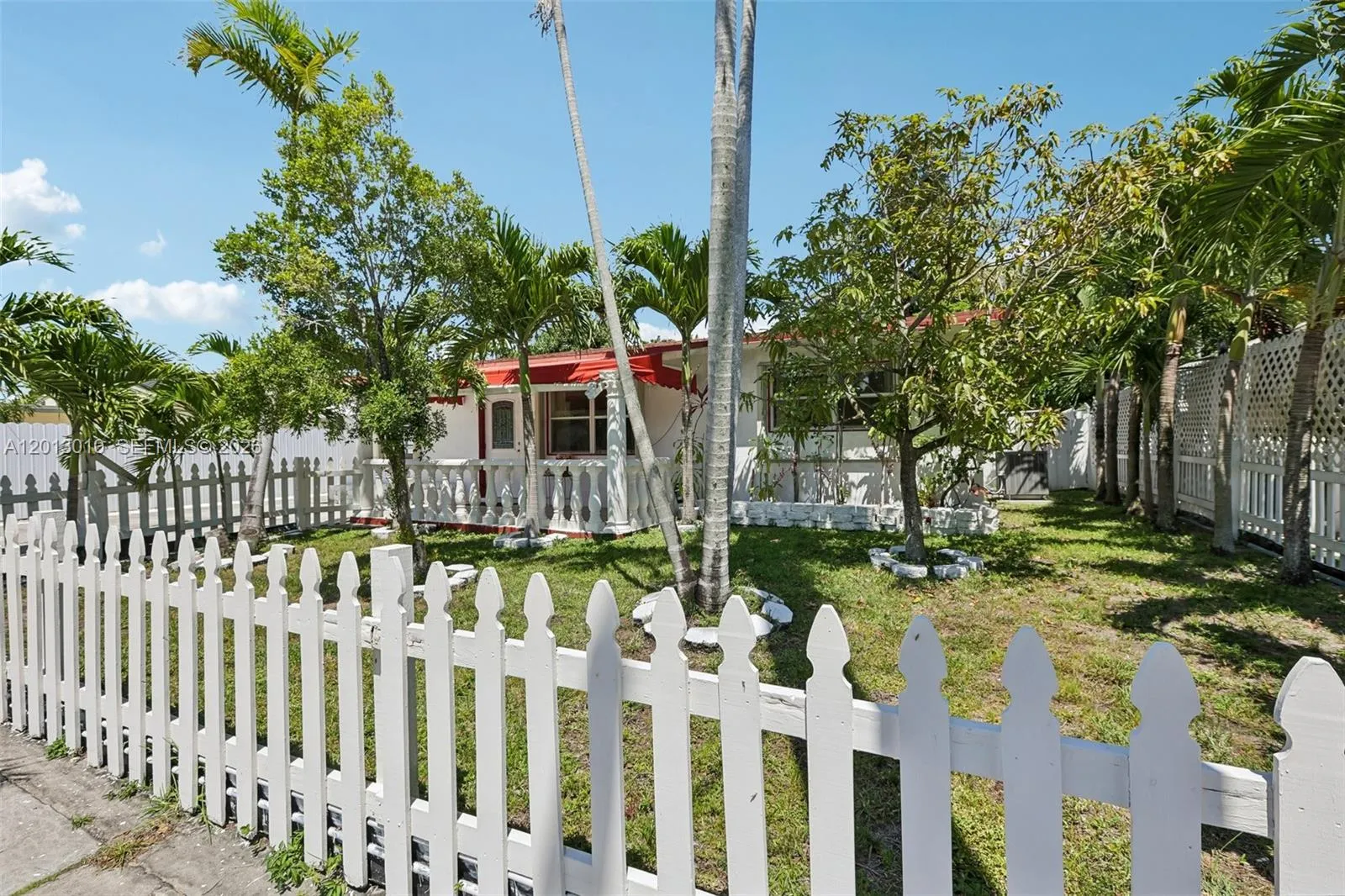 1215 S 24th Ave, Hollywood FL 33020