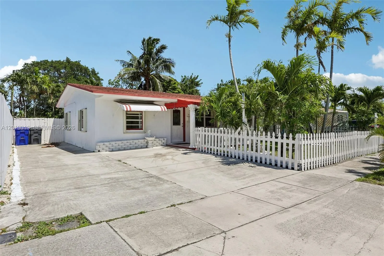 1215 S 24th Ave, Hollywood FL 33020